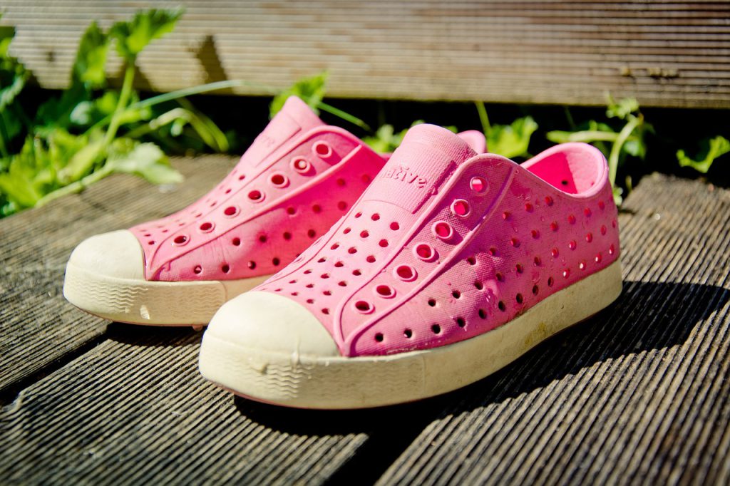 Kein Kroatien-Urlaub ohne Badeschuhe