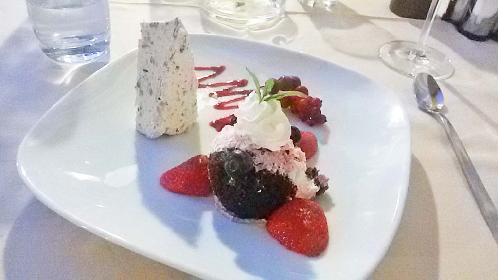 Dessert im Restaurant Domino Dramalj