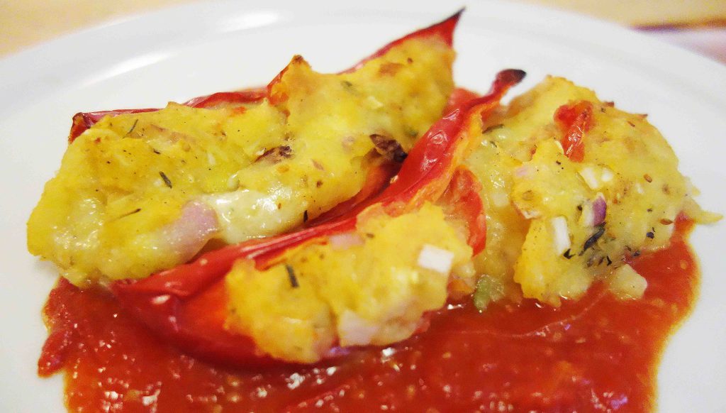 Gefüllte Spitzpaprika mit Kartoffeln