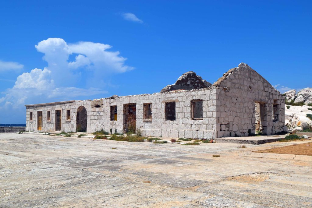 Ehemaliger italienischer Hafen von Lastovo
